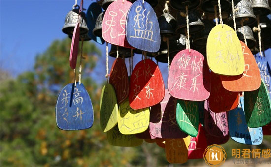 简短祝福语八个字,2022年新年祝福短句