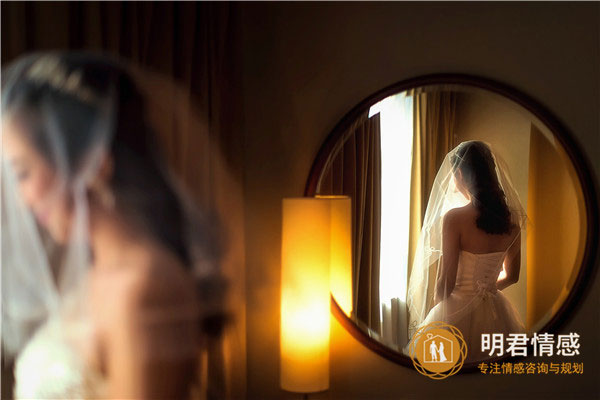 女人从来没有爱过你的表现