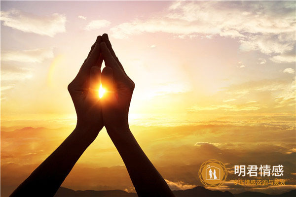 碰到控制欲强的男人怎么办?女人如何接招?