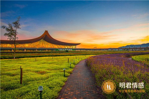 女人怎么做能让男人害怕失去你