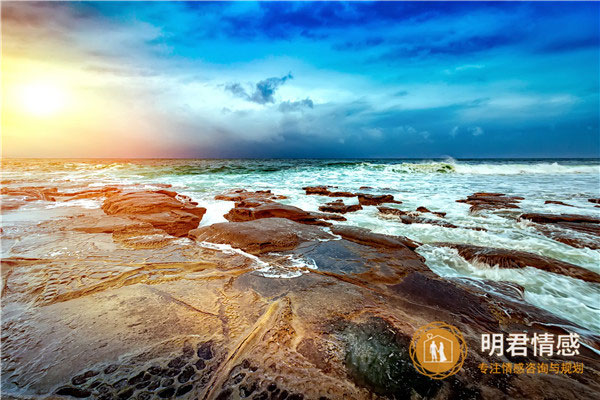 婚后带孩子不工作的女人,大都会失去这四样东西