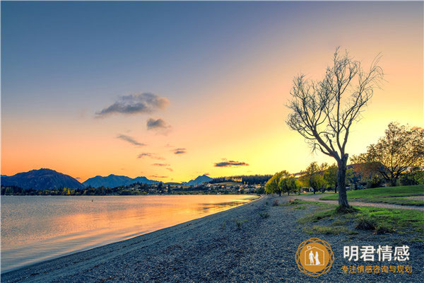 婚姻中愚蠢的女人表现是什么,在外人面前不给老公面子 婚姻中愚蠢的女人表现是什么,在外人面前不给老公面子